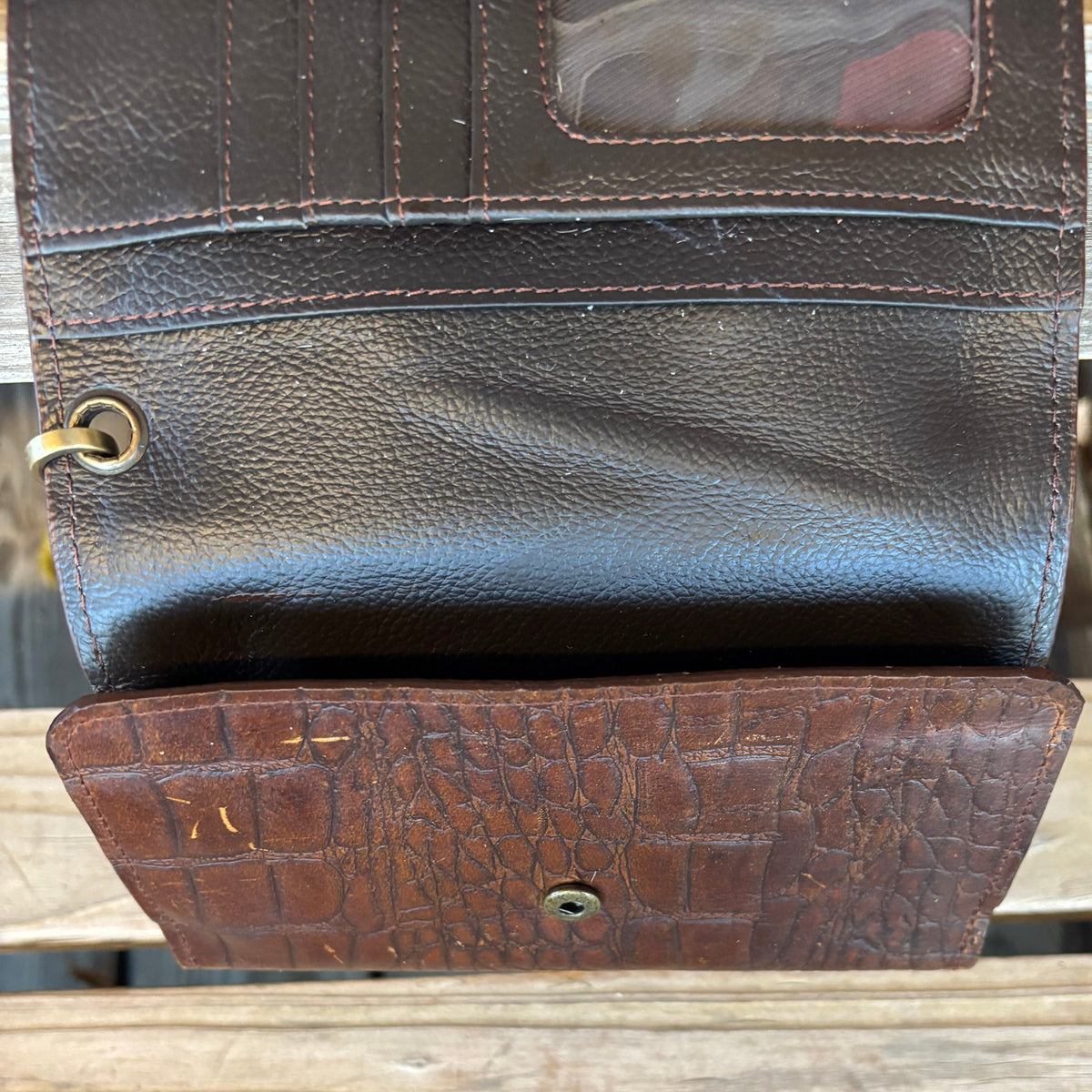 Alligator Cross Clutch